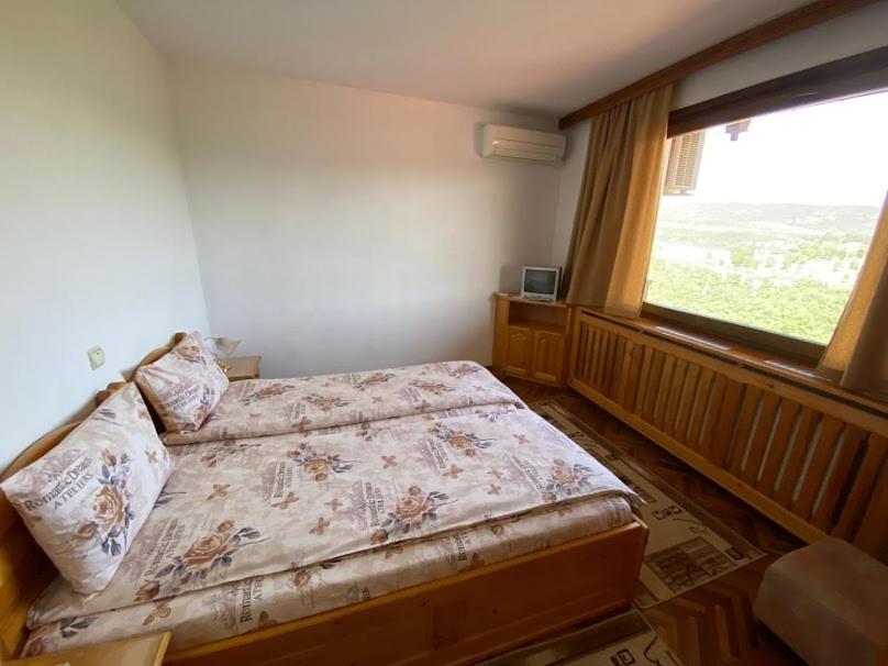 וליקו טורנובו Hotel Comfort מראה חיצוני תמונה